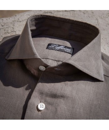 Chemise en lin taupe pour bénéficier 