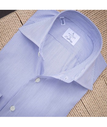 Chemise fine rayure bleu marine sur fond blanc poignet double usage Profitez des Offres !