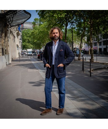 Veste souple en cachemire lavé bleu marine ou a consommer sur place