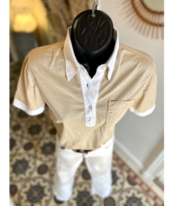 Polo beige et blanc brodé Calèche le concept de la Pate a emporter 